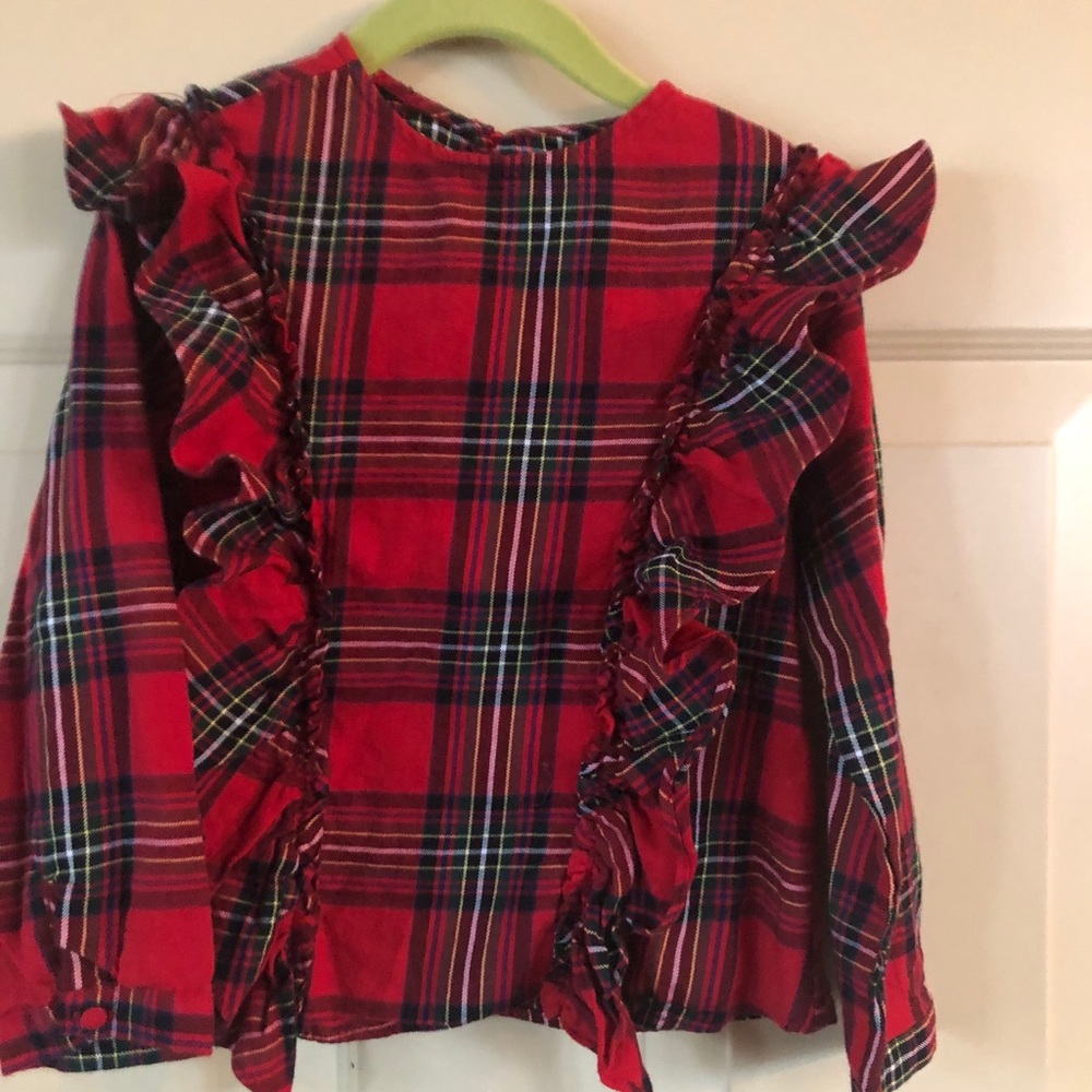 Holiday shirt size 6